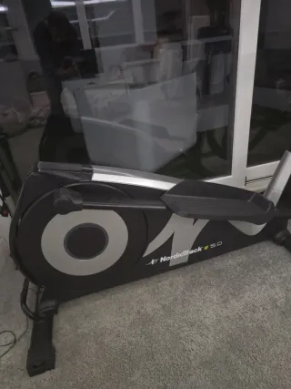 Bicicleta Elíptica  Marca nordictrack e 5.0