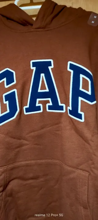 Sudadera GAP con capucha marrón