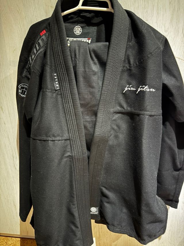 Kimono Jiu Jitsu Negro Nuevo talla A1L