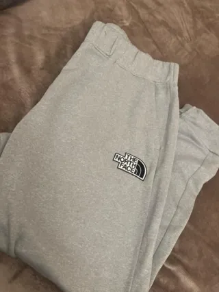 Pantalón chándal The North Face Talla XL Gris