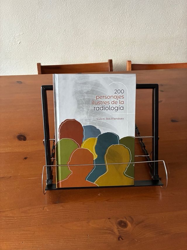 Atril negro metálico