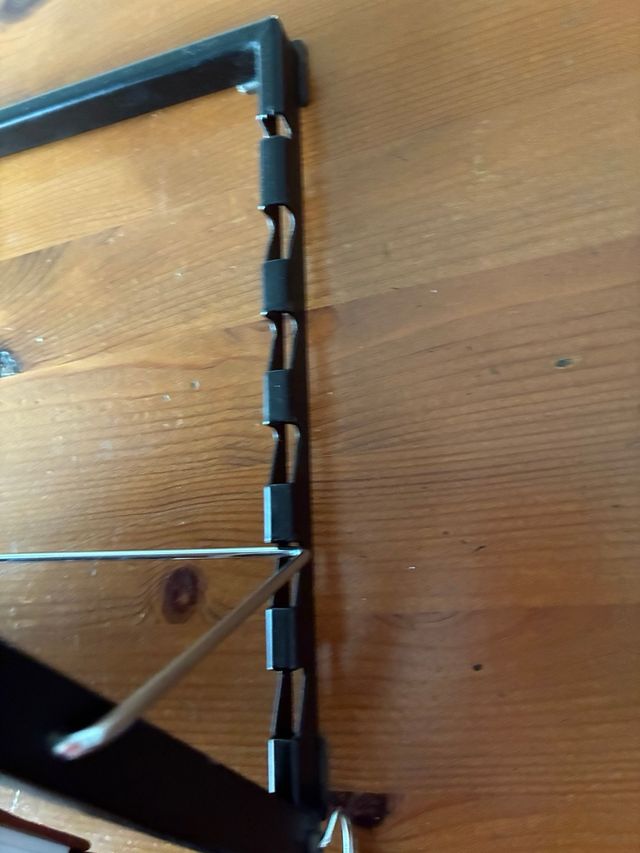 Atril negro metálico