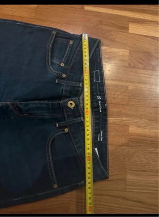 Levi's 27 Demi Curve Classic Rise