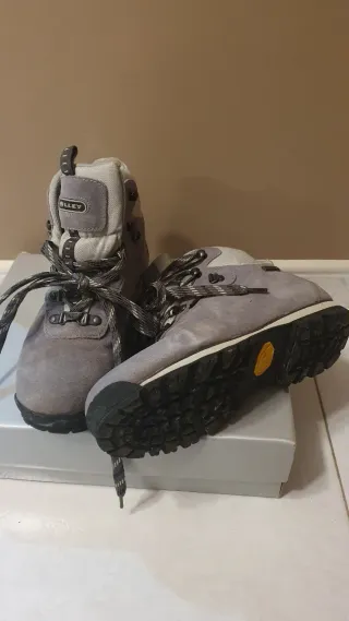 Botas impermeables de treking/nieve grises