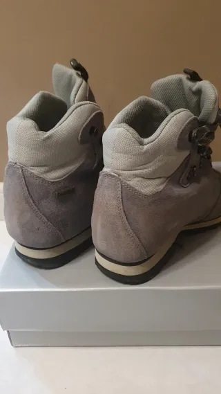 Botas impermeables de treking/nieve grises