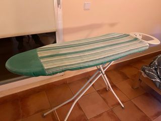 Tabla de planchar plegable