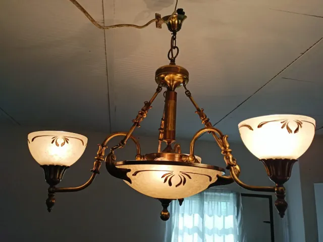 Lámpara de salón tulipas pintadas a mano