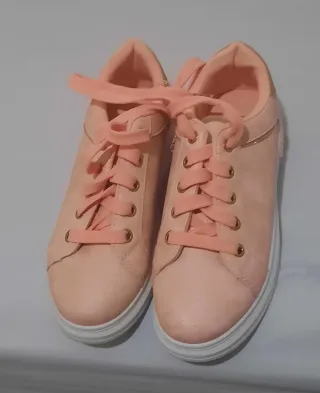 Zapatillas deportivas rosas