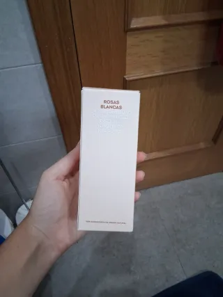 Colonia Adolfo Dominguez Rosas Blancas 60 ml