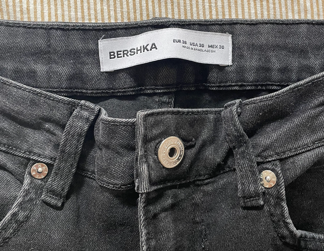 Jeans Bershka Super Skinny Talla 38 Negros