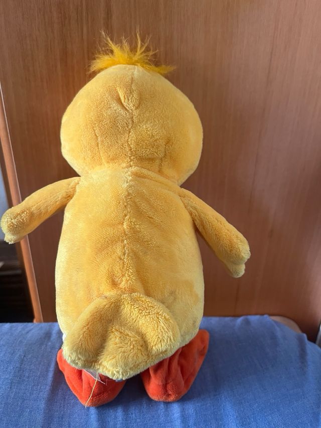 Patito de peluche interactivo