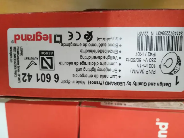 Luces de emergencia redondas Legrand 4 unidades
