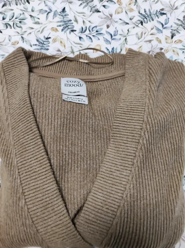 Chaqueta punto cropped marrón