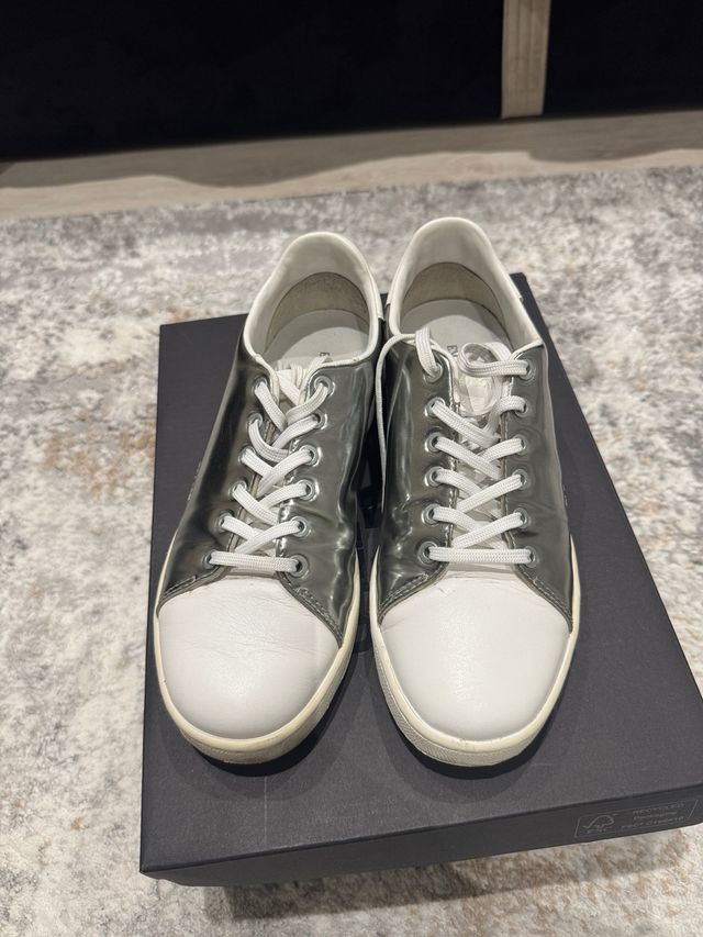 Zapatillas Emporio Armani Plata y Blanco