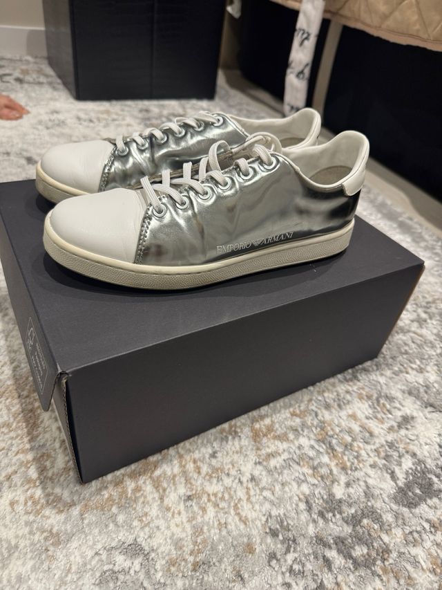 Zapatillas Emporio Armani Plata y Blanco