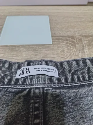 Pantalón corto vaquero Zara gris