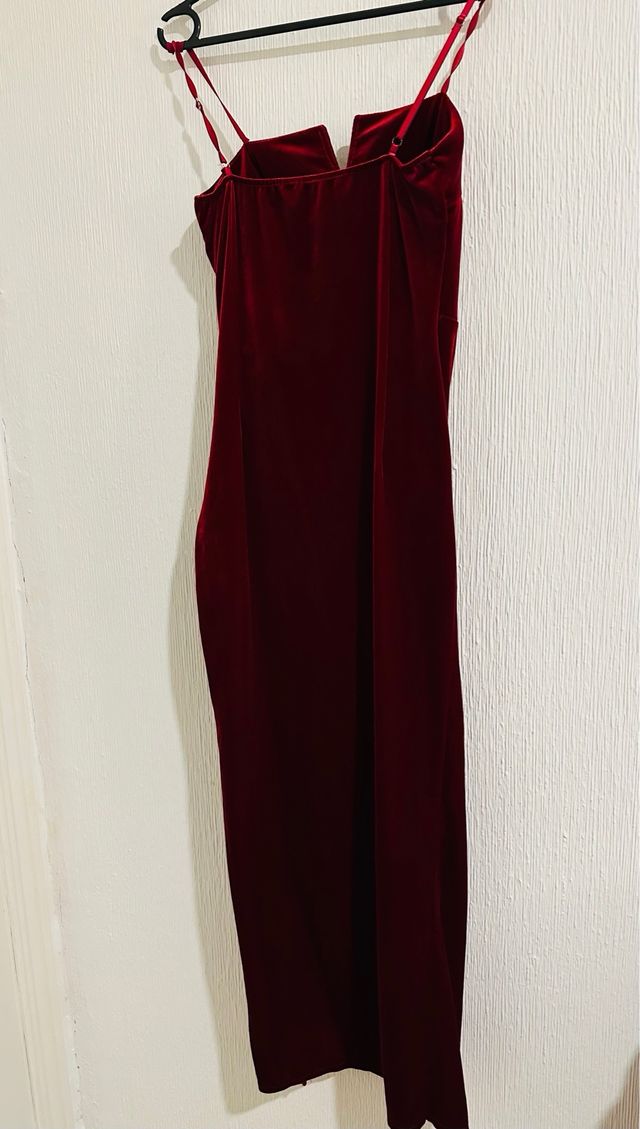 Vestido de terciopelo rojo