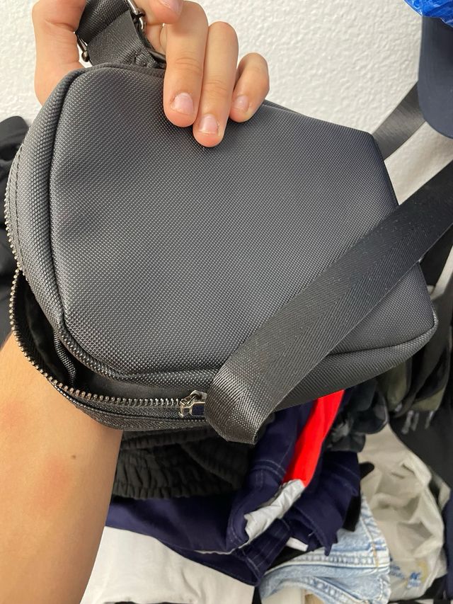 Bolso bandolera Lacoste negro