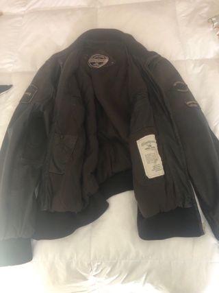 Chaqueta de cuero Chevignon Talla XL