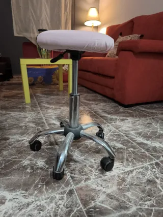 Silla giratoria elevable