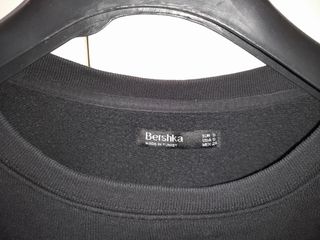 Felpa Bershka con scritta I HAVE MORE ISSUES