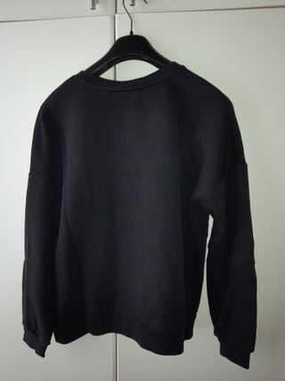 Felpa Bershka con scritta I HAVE MORE ISSUES