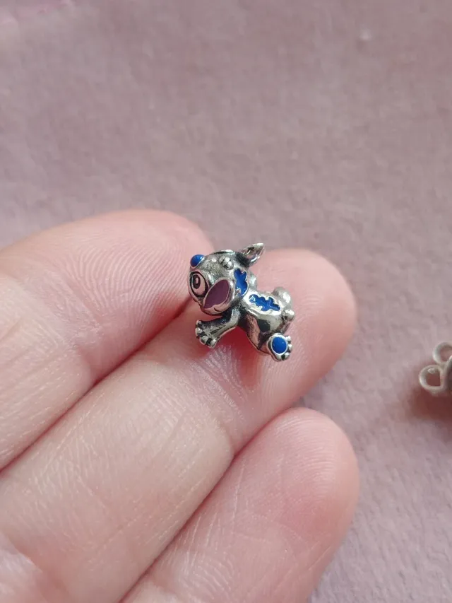 Pendientes Stitch y Ángel Plata
