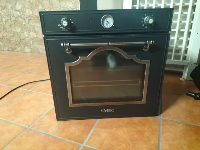 Horno Eléctrico SMEG Negro