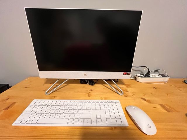 HP Todo en Uno Ryzen 8GB RAM SSD