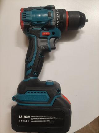 Taladro atornillador 
