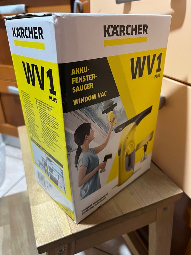 Karcher WV1 Plus Lavavetri Aspiragocce Batteria