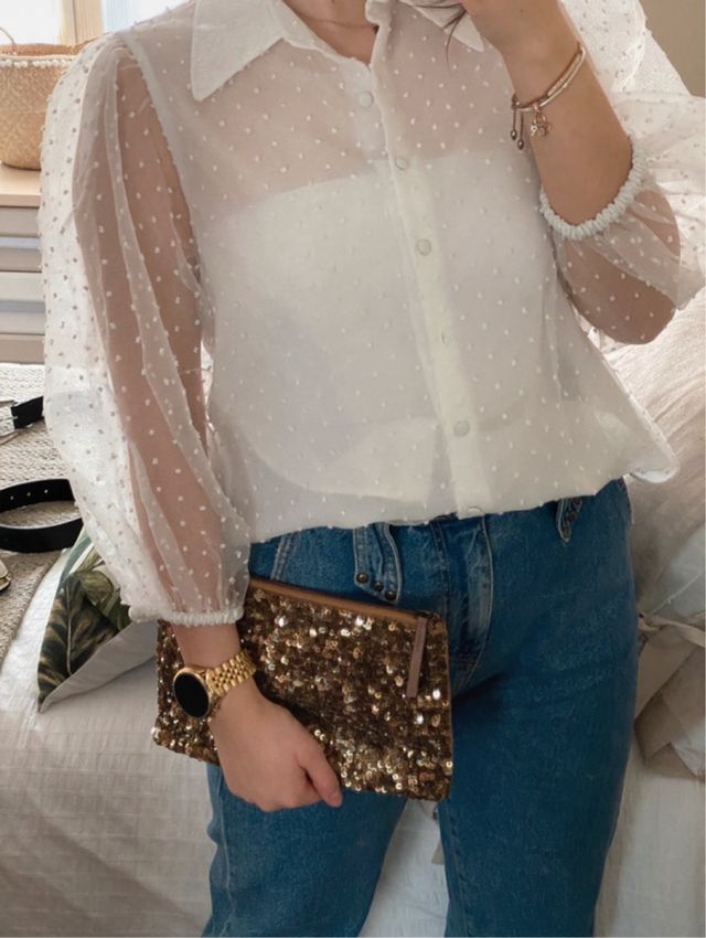 Camisa blanca lunares transparentes