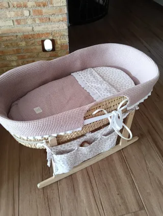 Vestidura para Moisés de mimbre