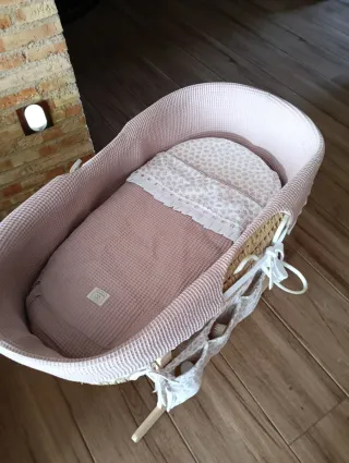 Vestidura para Moisés de mimbre