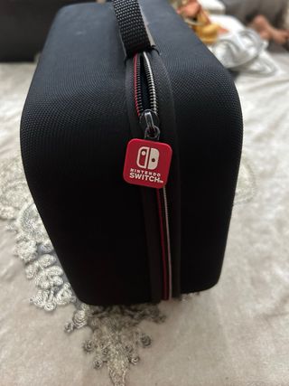 Nintendo Switch OLED Negra y Blanca