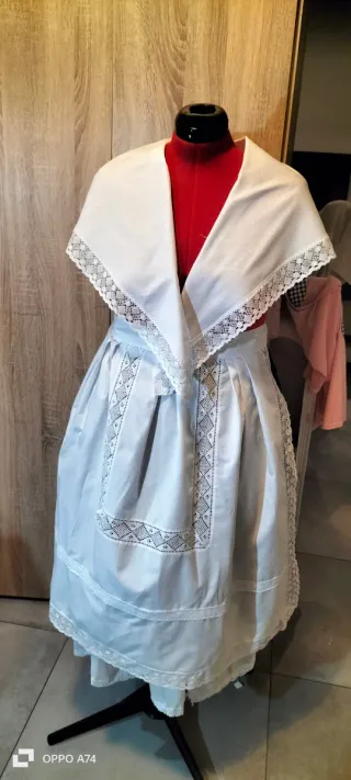 Delantal y pico fallera blanco