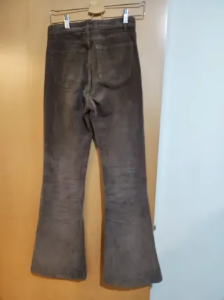 Pantalón pana campana Pull&Bear marrón