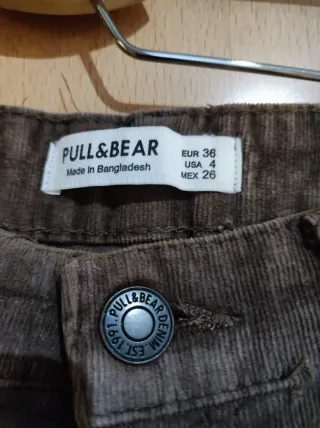 Pantalón pana campana Pull&Bear marrón