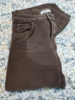 Pantalón pana campana Pull&Bear marrón