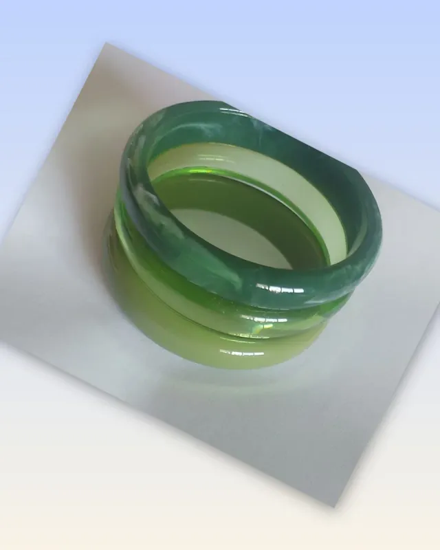 Lote de pulseras y pendientes