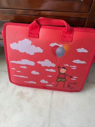 Bolsa infantil con dibujo de niño y globos