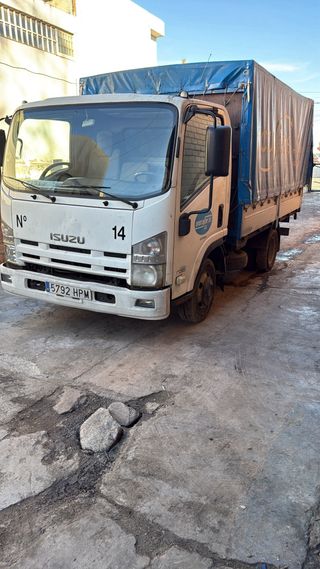 Isuzu N350 2013