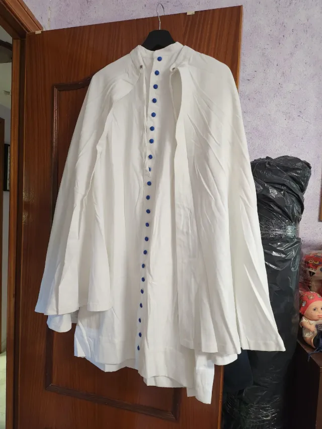 Traje Nazareno Blanco y Azul