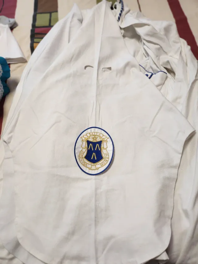 Traje Nazareno Blanco y Azul