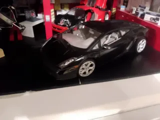 Modellismo Auto Scala 1:18