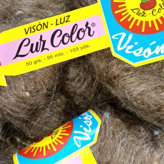 Lote 20 ovillos Mohair Vison-Luz 1023