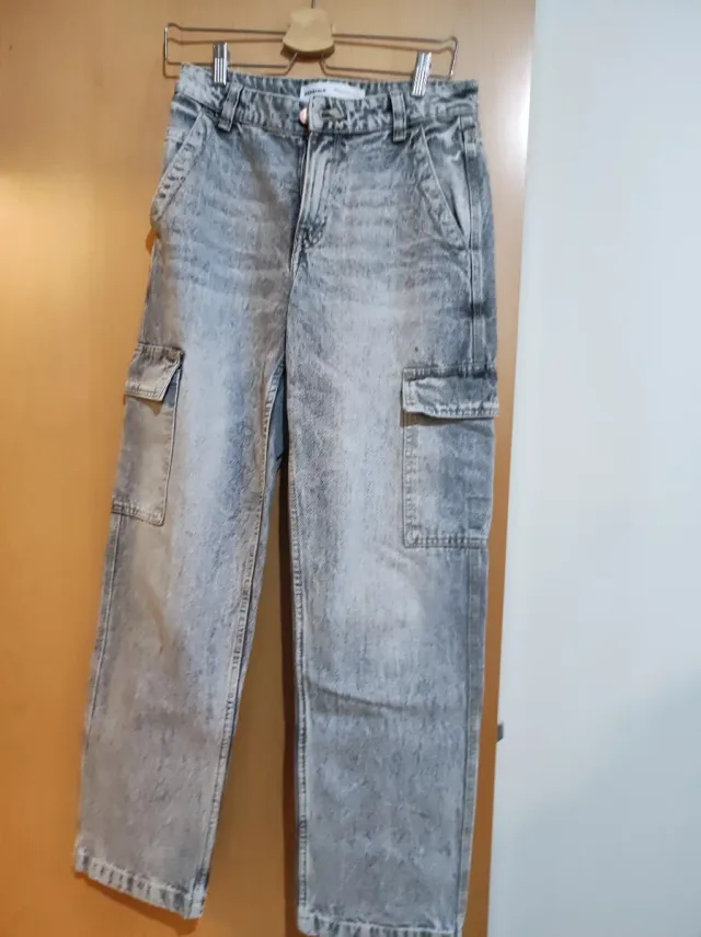 Pantalones cargo grises