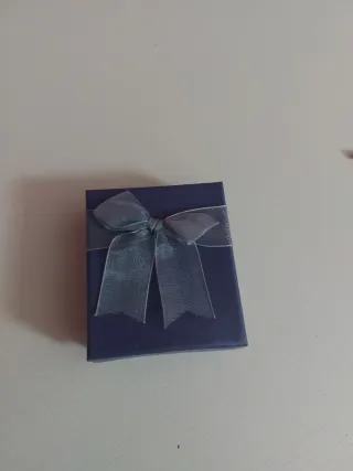 Collana con ciondolo fiore