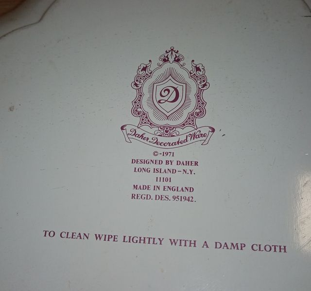 Plato Decorativo DAHER 1971 Inglés