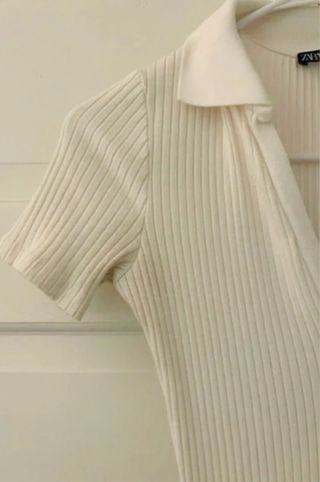 Vestido midi acanalado Zara